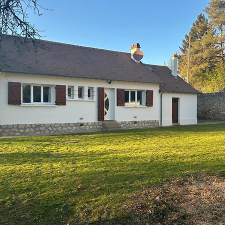 Maison Au Calme Avec Riviere A Cote De Chartres Saint-Prest Ruang foto