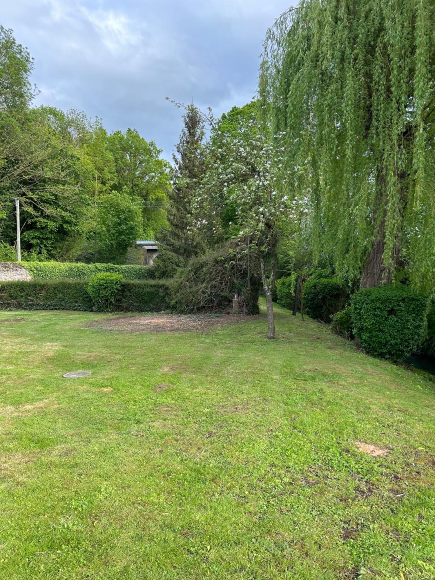 Maison Au Calme Avec Riviere A Cote De Chartres Saint-Prest Ruang foto